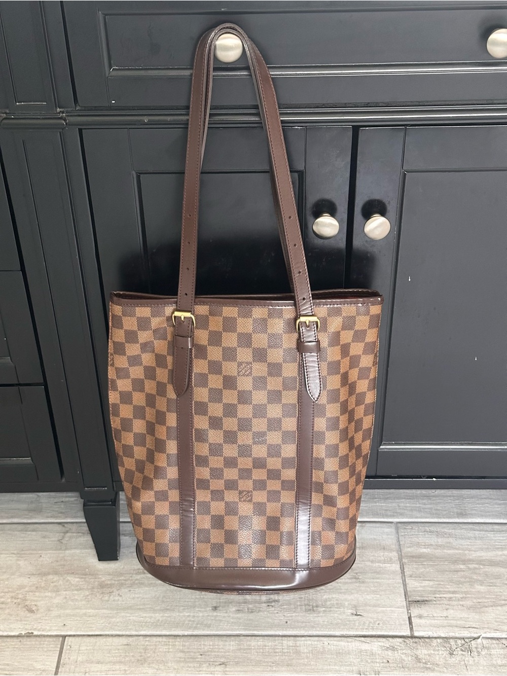 Louis Vuitton Damier Ebene Marais GM Bucket Shoulder Bag